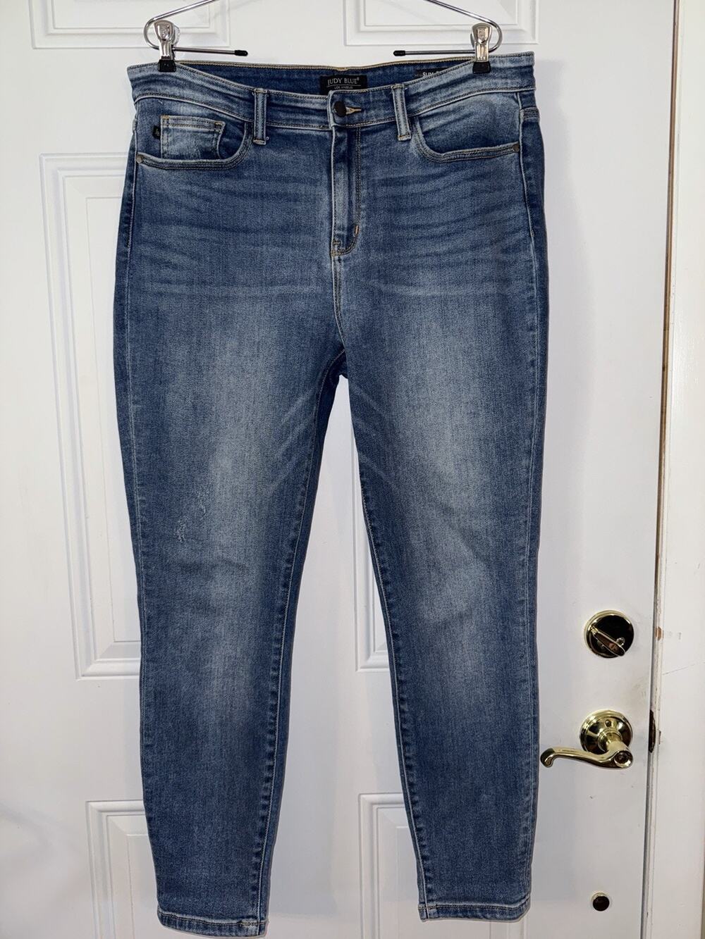 Judy Blue 13/31 Slim Fit Jeans Medium Wash Stretch Denim EUC